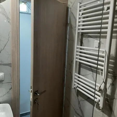 Vali_skg Apartment *